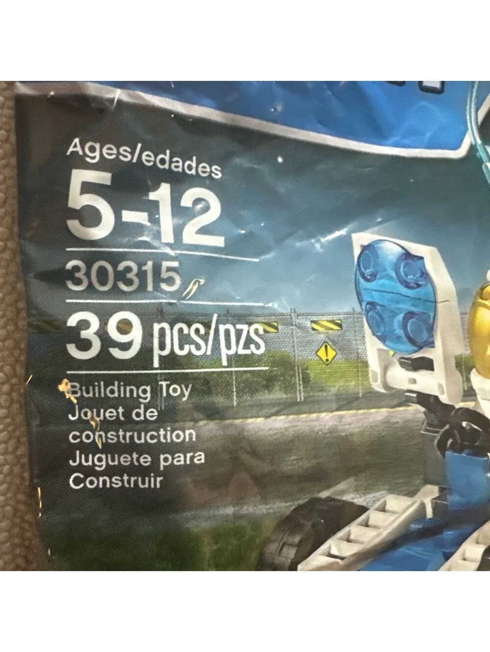 LEGO CITY: Space Utility Vehicle 30315 Astronaut Polybag New 2015 Retired